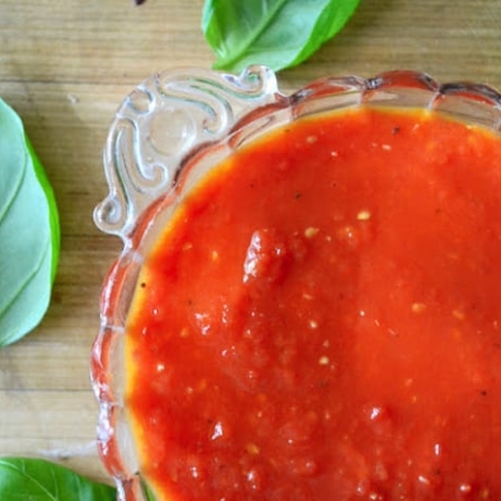 15 Minute Fresh Tomato Sauce | theviewfromgreatisland.com