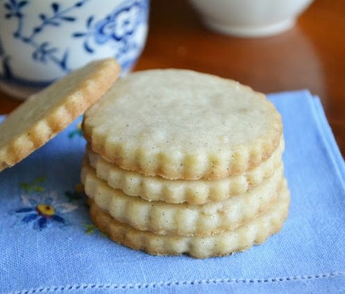 a stack of vanilla bean shortbread cookies.