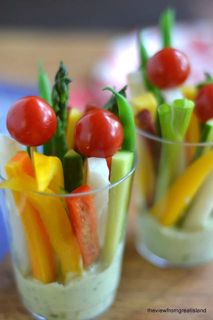 Green Goddess Veggie Dip Cups --- a fun, healthy, portable appetizer --- keep them in the fridge for quick healthy snacks, too