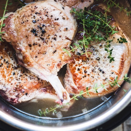Por chops in the Instant Pot for Instant Pot pork chops with creamy mushroom sauce