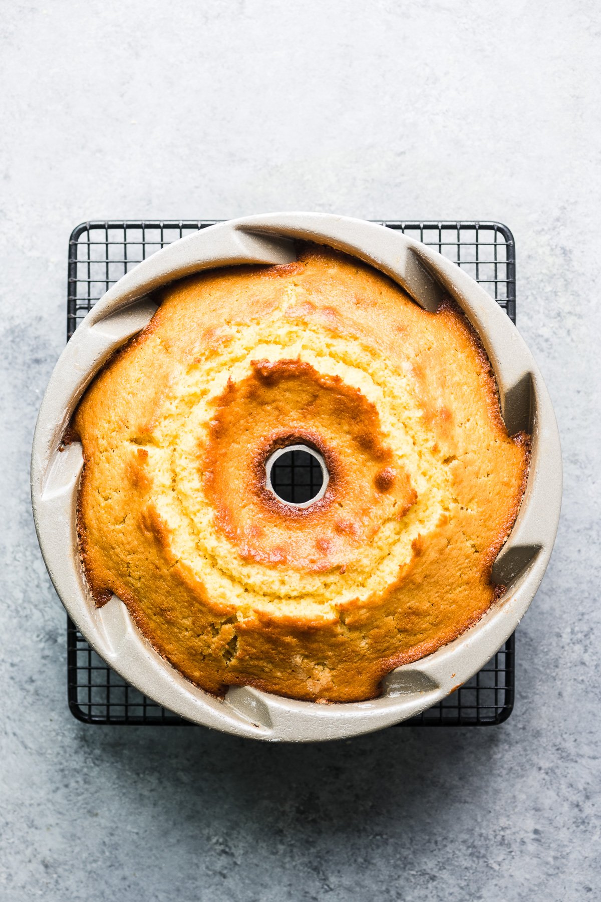 Lifting a Cast Iron Bundt Pan 