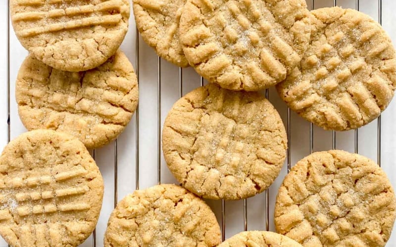 peanut butter cookies on a cooling rack
