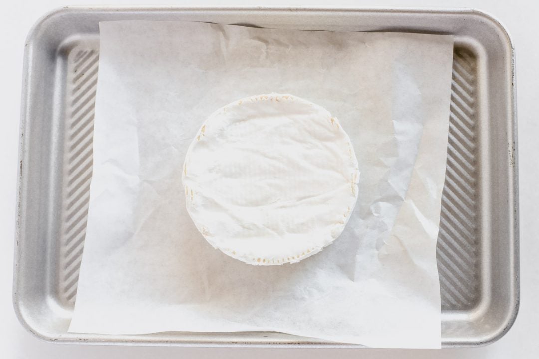 How to Bake Brie • easy perfect results!