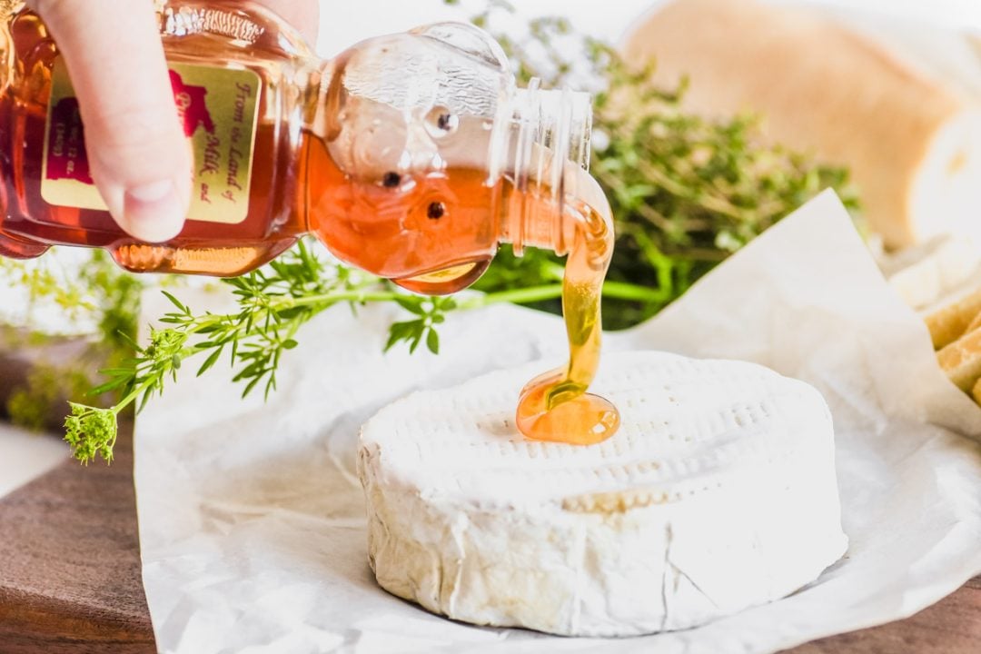 How to Bake Brie • easy perfect results!