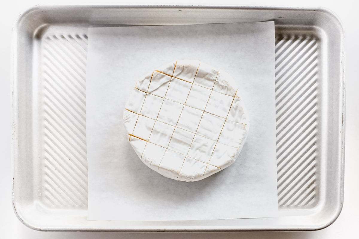 How to Bake Brie • easy perfect results!