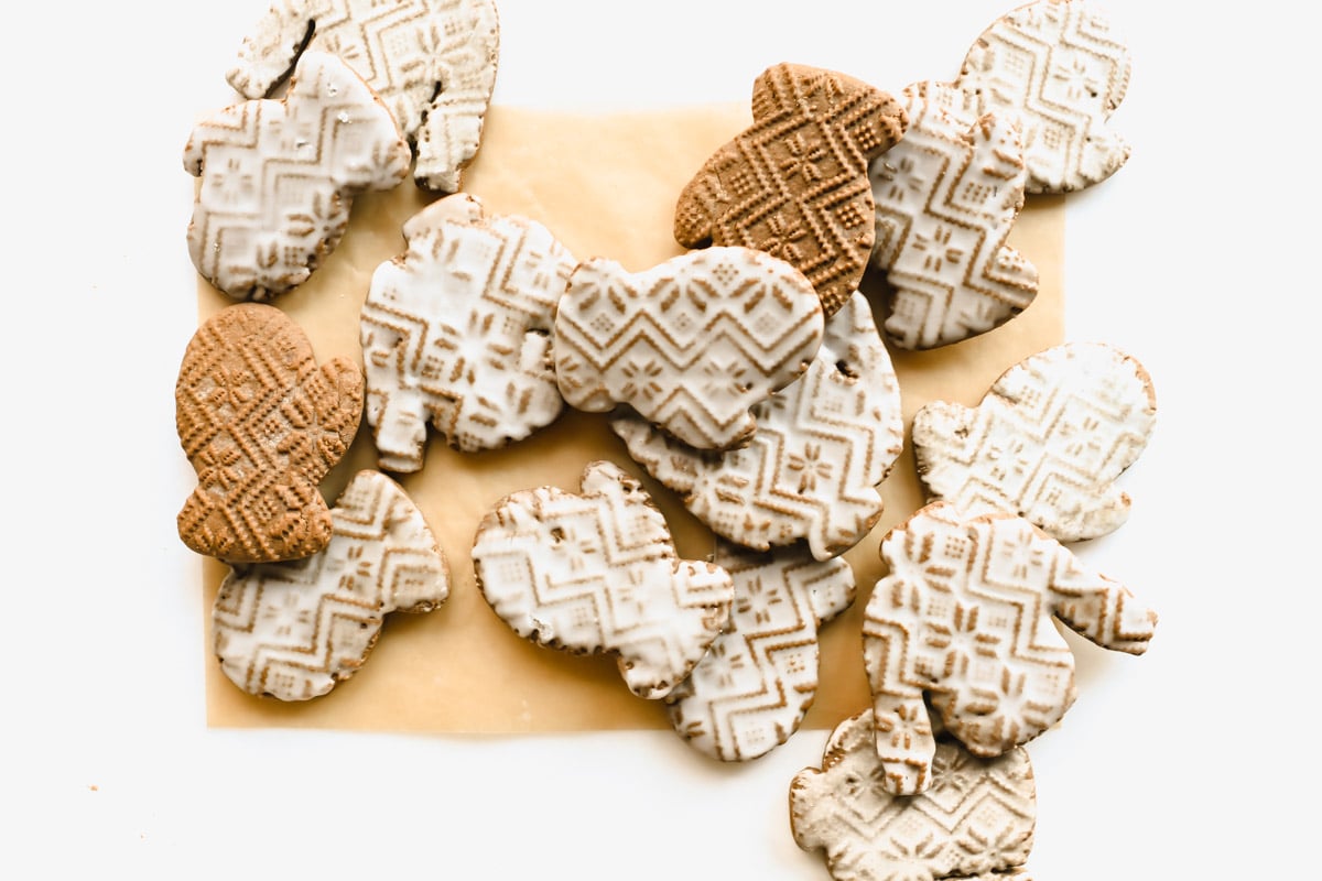 How To Use Embossed Parchment Paper For Unique Cookie Designs