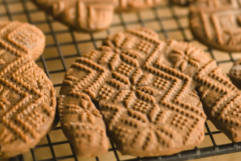 Embossed Gingerbread Cookies • Easy & Adorable!