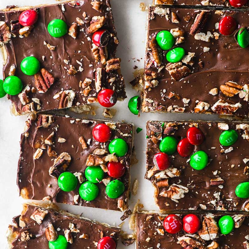 Christmas Cracker Candy • the easiest recipe!