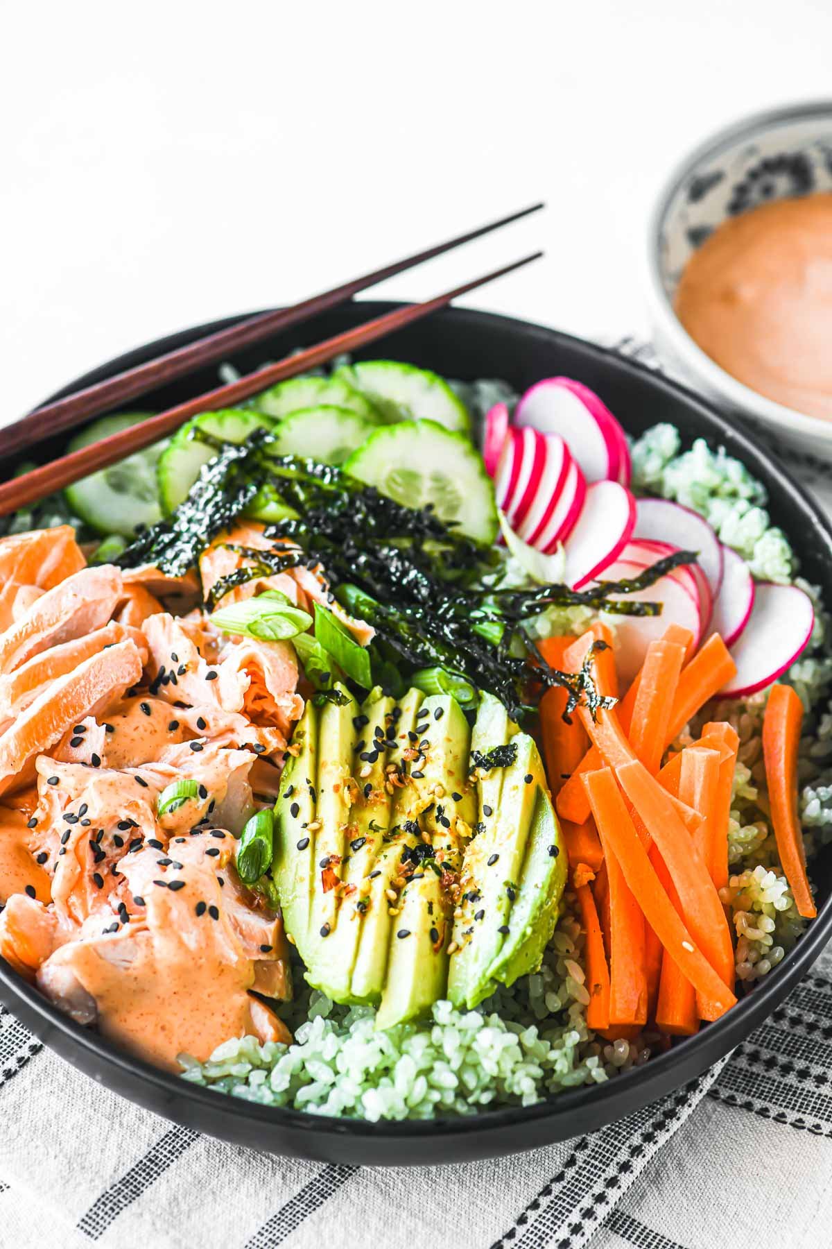 Spicy Salmon Sushi Bowls (Raw or Cooked!)