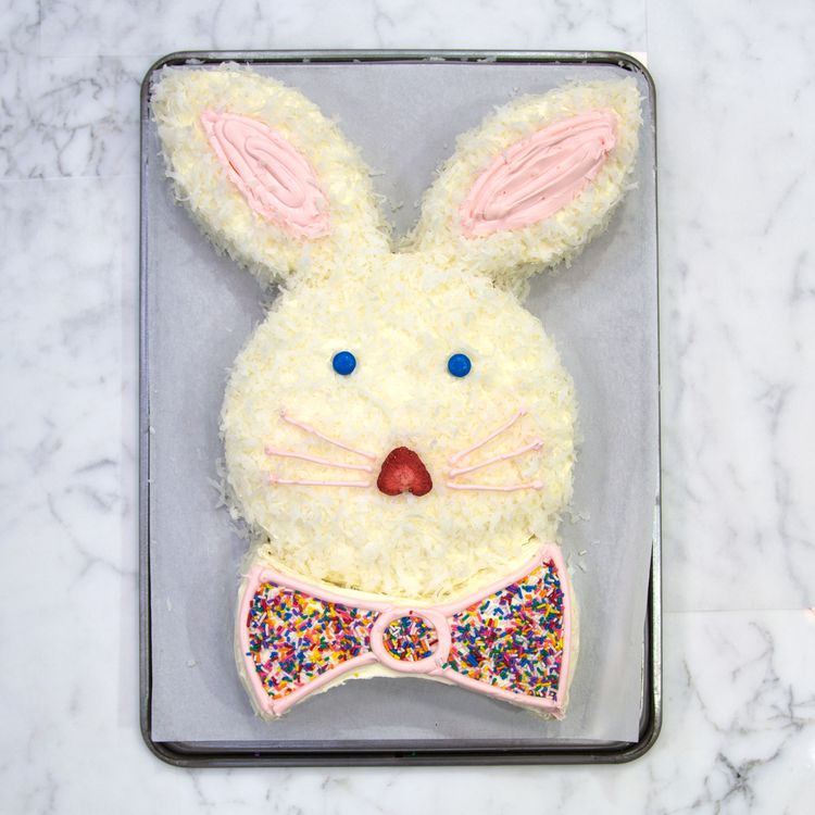 cute Easter bunny cake.