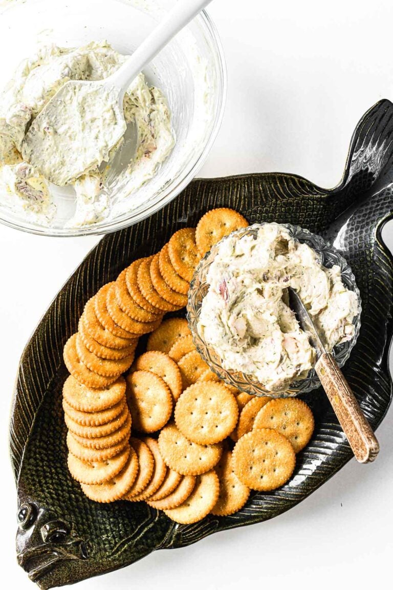 Easy Smoked Whitefish Dip • with Ritz crackers!