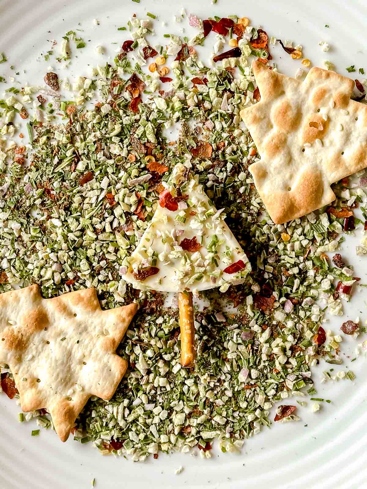 Christmas cheese tree with crackers.