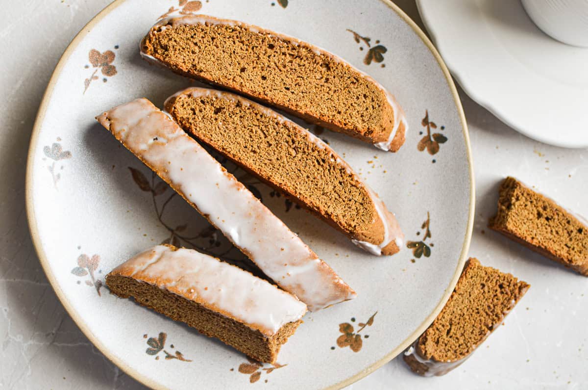 gingerbread biscotti on a plate.