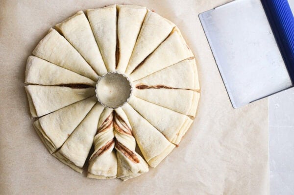 twisting dough for cinnamon star bread