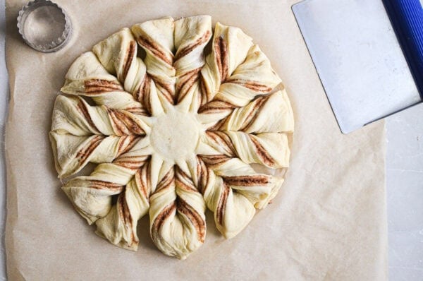 twisting bread dough to make cinnamon star bread, completed/