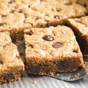 a pan of cardamom coffee blondies