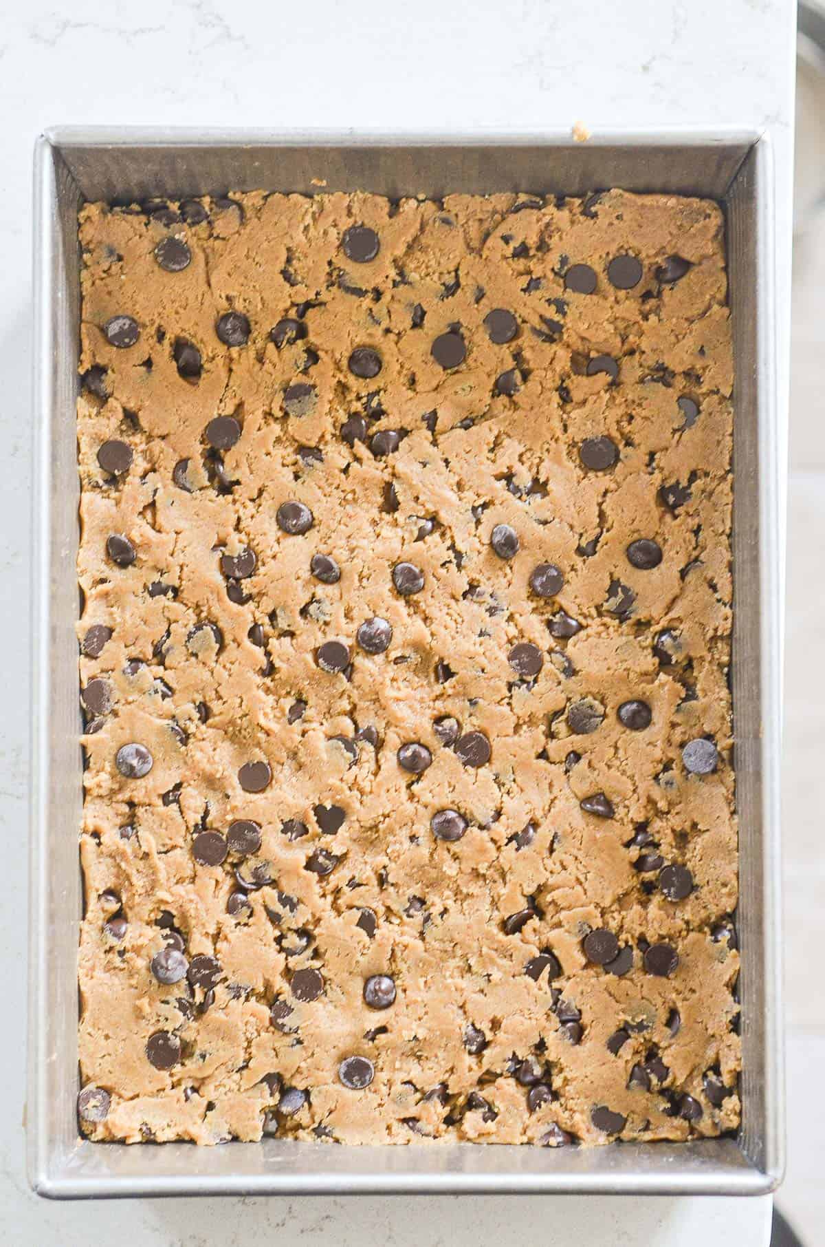 cardamom coffee blondie batter in pan.