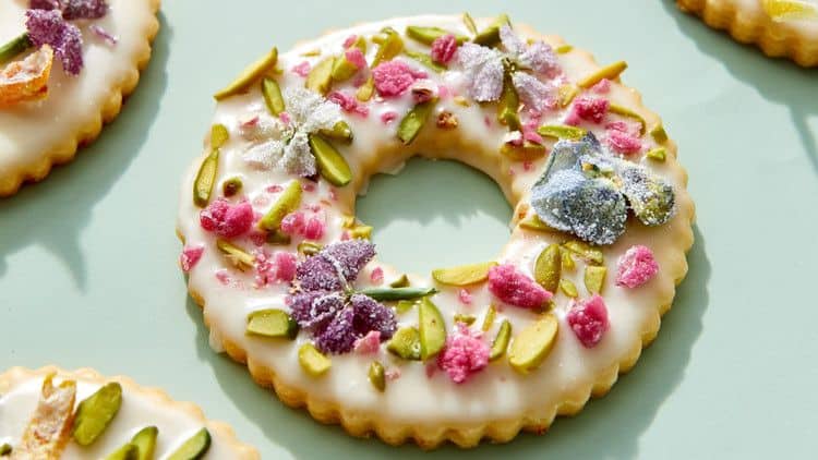 floral wreath cookies